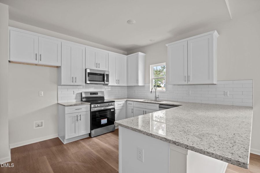 22-web-or-mls-IMG_9338 22-web-or-mls-IMG_9338