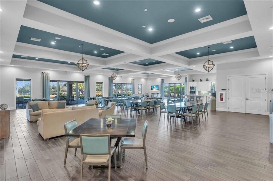 Community amenities in Esplanade at Artisan Lakes, Palmetto (Image 49).