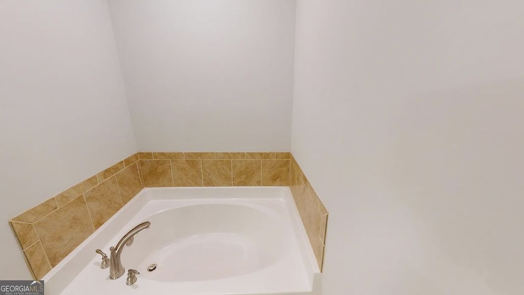 Close-up of interior finishes inside a home in Oakview Estates, Macon (Image 16). Close-up of interior finishes inside a home in Oakview Estates, Macon (Image 16).