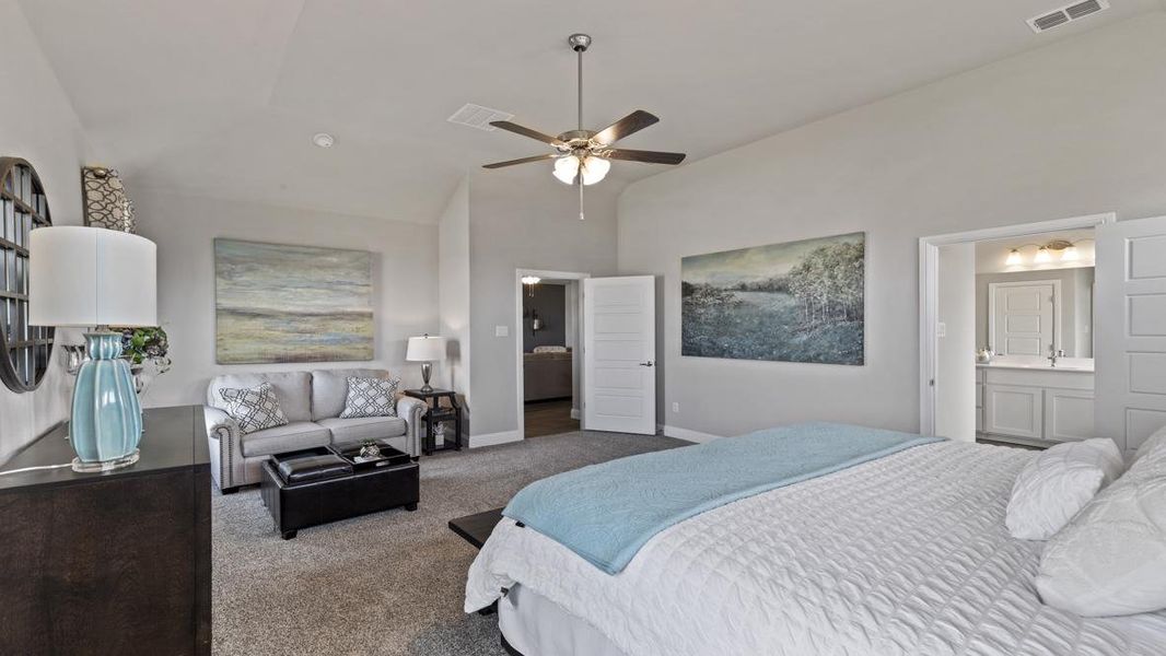 Furnished interior view inside a new home in Eagle Creek, Denton (Image 22).