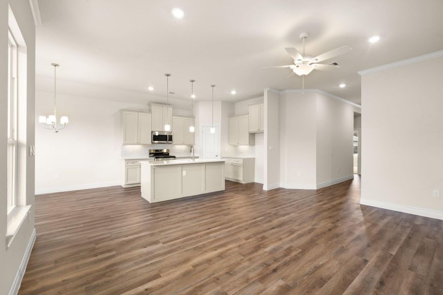 Spacious, unfurnished interior of a new home in Grand Oaks Reserve, Cleveland (Image 25). Spacious, unfurnished interior of a new home in Grand Oaks Reserve, Cleveland (Image 25).
