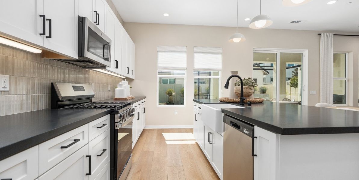 Vista at Cascade Landing - 1440x724 (22)