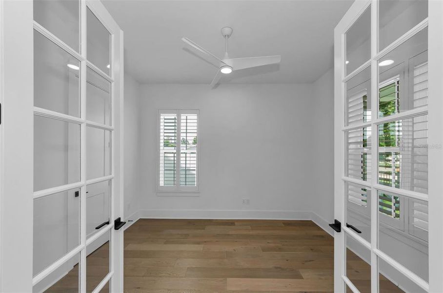 Spacious, unfurnished interior of a new home in , St. Petersburg (Image 50). Spacious, unfurnished interior of a new home in , St. Petersburg (Image 50).