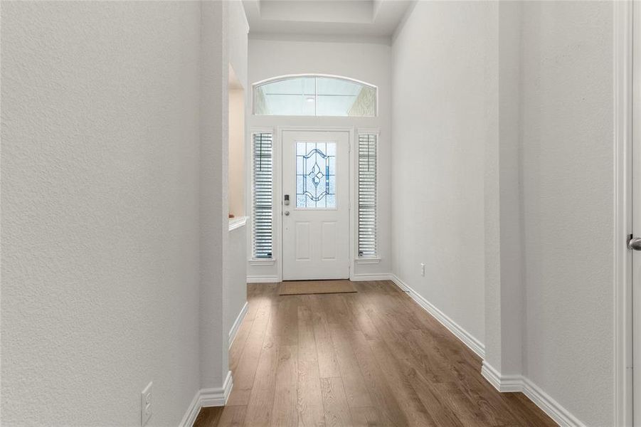 Spacious, unfurnished interior of a new home in Saddle Creek, Waco (Image 20).