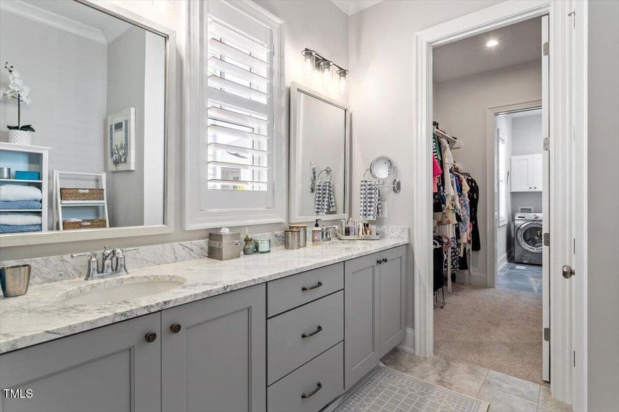 29-1017 Whitehall Cir [2489656]_29