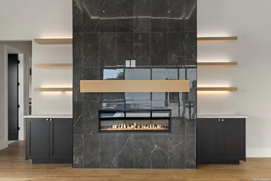 Close-up of interior finishes inside a home in , Canyon Lake (Image 24).