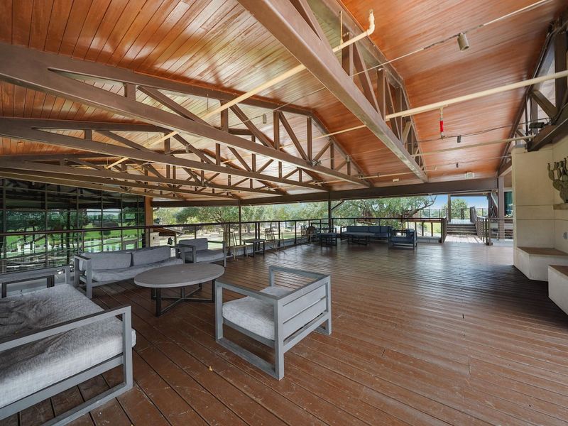 The covered pavilion offers shaded seating and a great spot for family gatherings, with views of Cane Island’s beautifully maintained grounds.