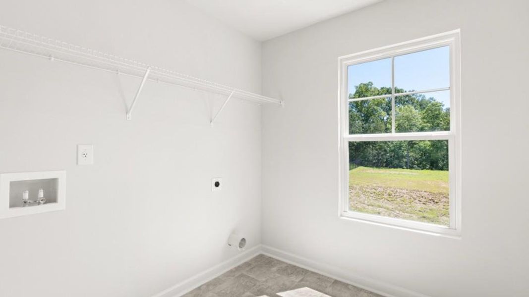 Spacious, unfurnished interior of a new home in Falcon Landing, Gainesville (Image 19).