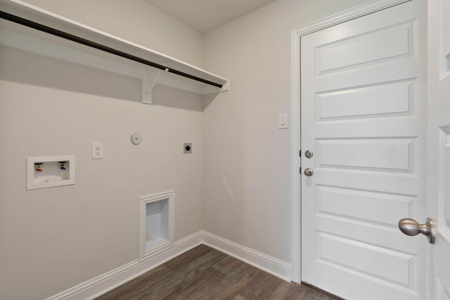 Spacious, unfurnished interior of a new home in Grand Oaks Reserve, Cleveland (Image 19). Spacious, unfurnished interior of a new home in Grand Oaks Reserve, Cleveland (Image 19).