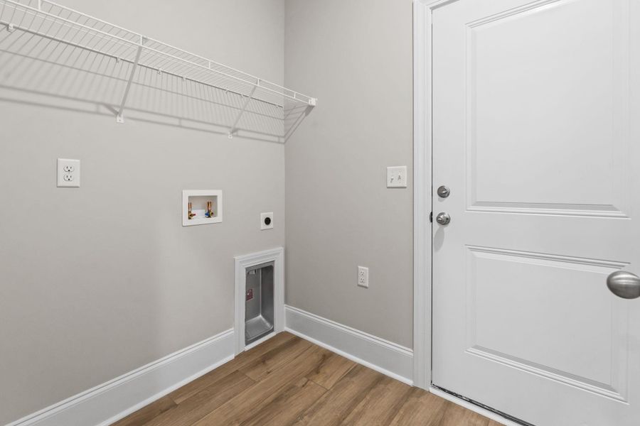 Spacious, unfurnished interior of a new home in White Oak Estates, Conway (Image 35).