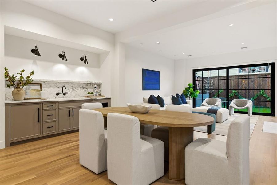 Furnished interior view inside a new home in , Dallas (Image 18).