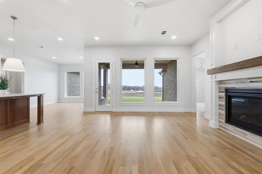 Spacious, unfurnished interior of a new home in , Mesquite (Image 17).