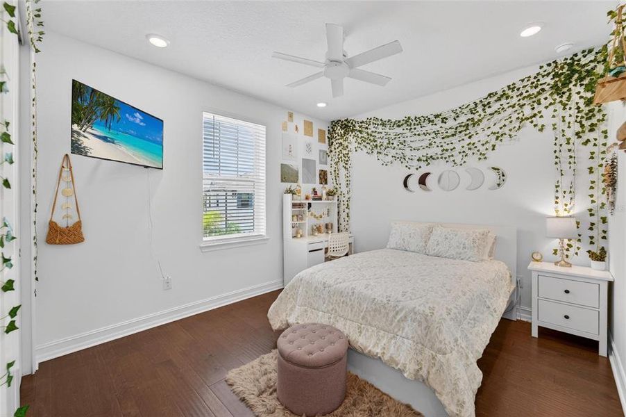 Furnished interior view inside a new home in SouthShore Yacht Club, Ruskin (Image 48).