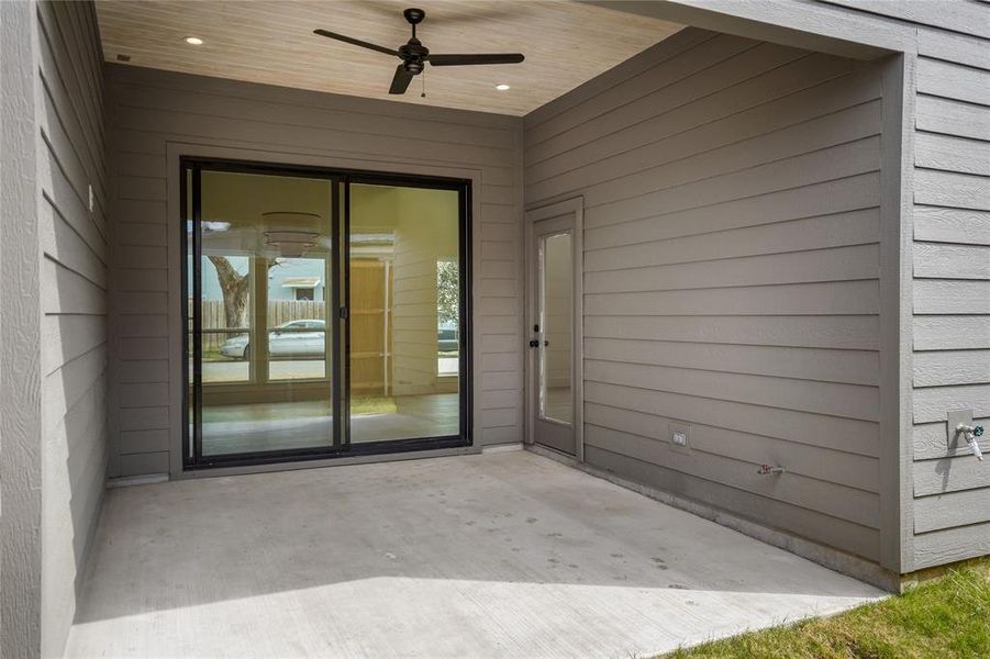 Exterior details and patio area of a home in , Dallas (Image 27).