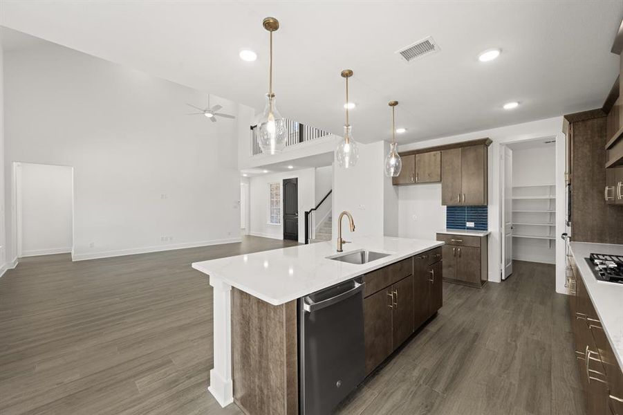 713 Bluestem- Kitchen-1 713 Bluestem- Kitchen-1