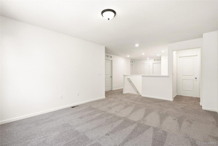 Spacious, unfurnished interior of a new home in Farmlore, Brighton (Image 20).