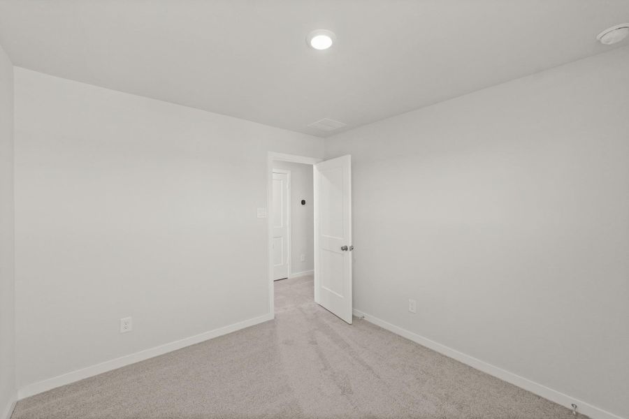 Spacious, unfurnished interior of a new home in The Villages at Westpointe, Dayton (Image 14).