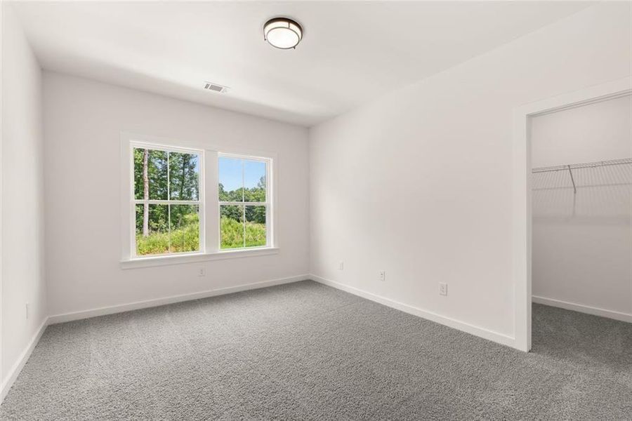 Spacious, unfurnished interior of a new home in , Gainesville (Image 42).