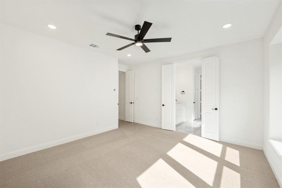 Spacious, unfurnished interior of a new home in Painted Tree Woodland District 50, McKinney (Image 20).
