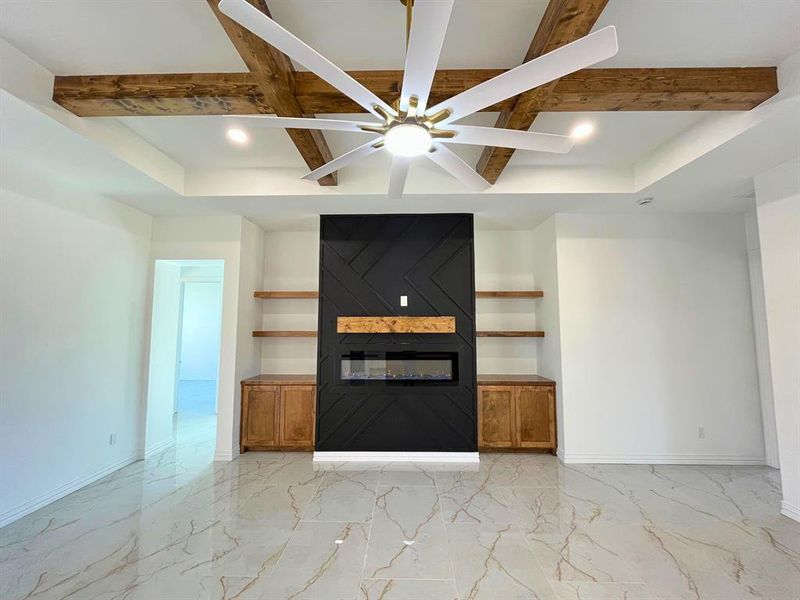 Spacious, unfurnished interior of a new home in , Weatherford (Image 19).