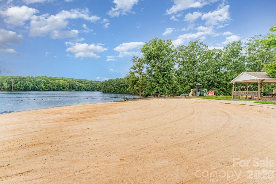 Natural landscape and outdoor views near  in New London (Image 36).