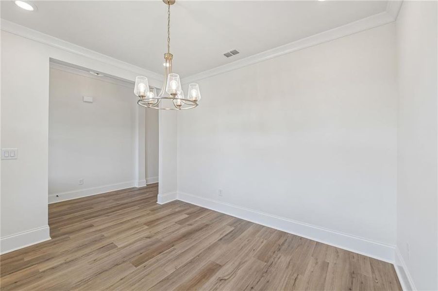 Spacious, unfurnished interior of a new home in Aberdeen, Hoschton (Image 36).