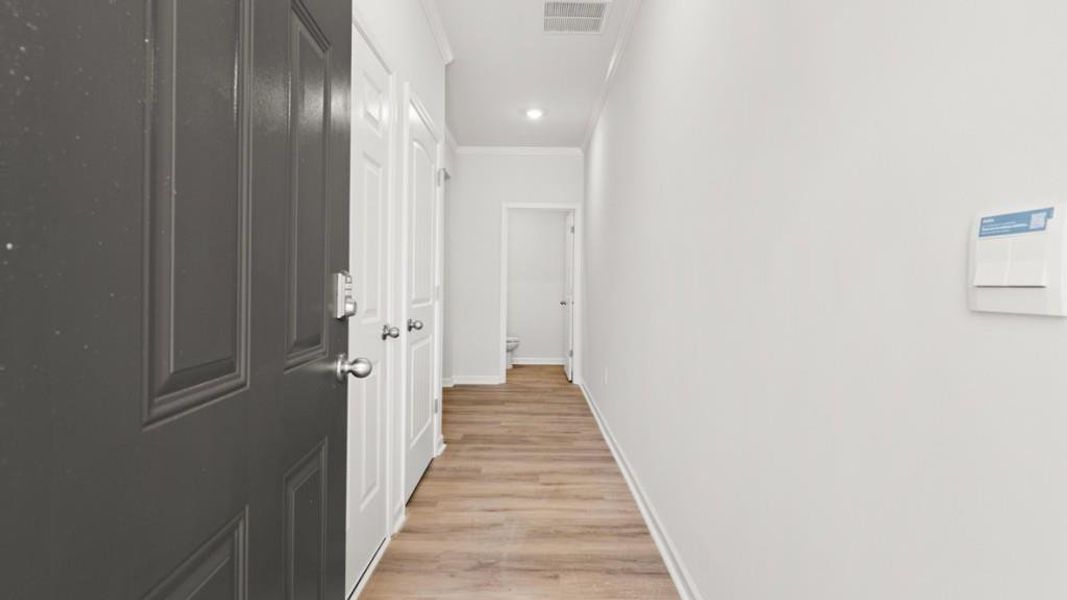 Spacious, unfurnished interior of a new home in Falcon Landing, Gainesville (Image 19). Spacious, unfurnished interior of a new home in Falcon Landing, Gainesville (Image 19).