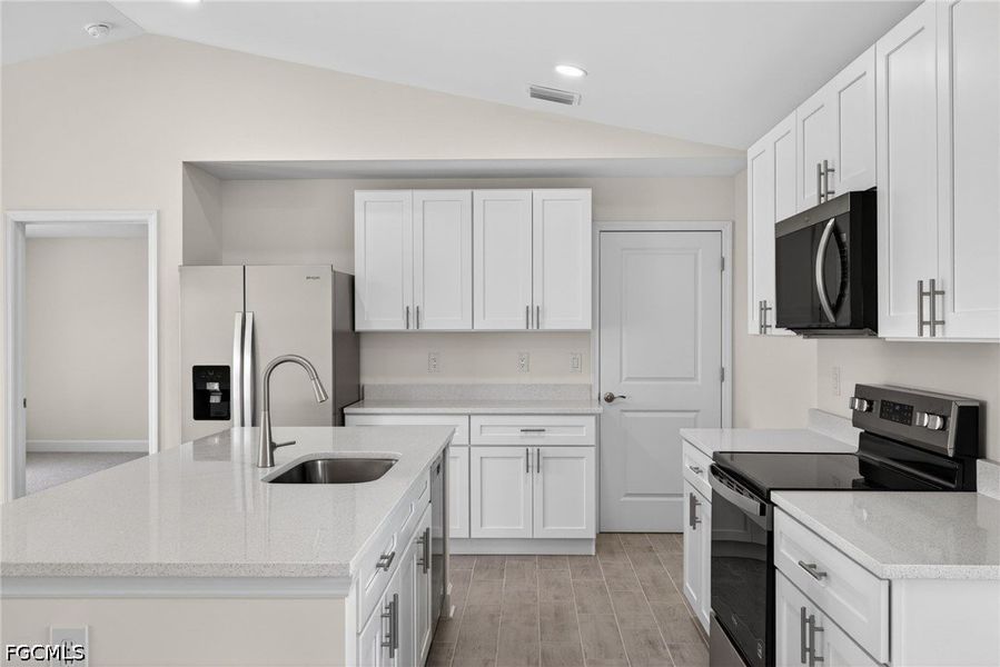 Furnished interior view inside a new home in Cape Coral, Cape Coral (Image 9).