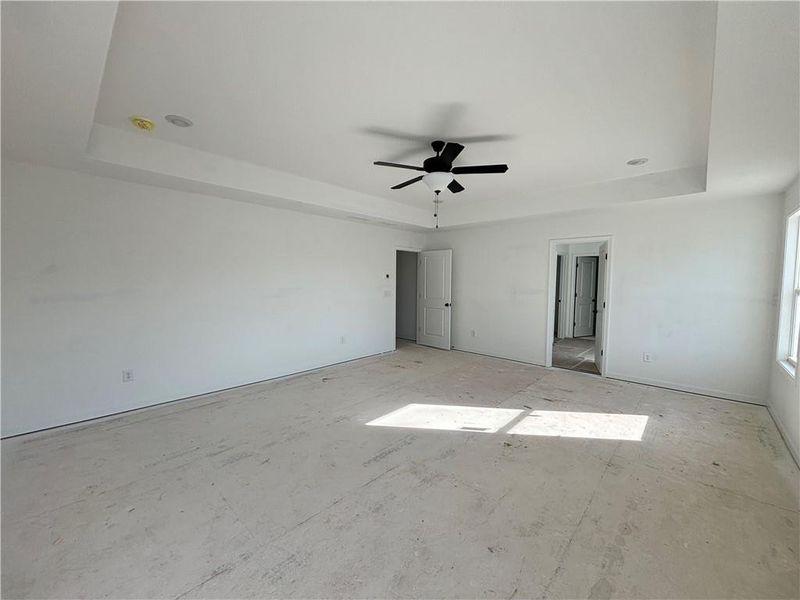 Spacious, unfurnished interior of a new home in Arbors at Richland Creek, Buford (Image 4).