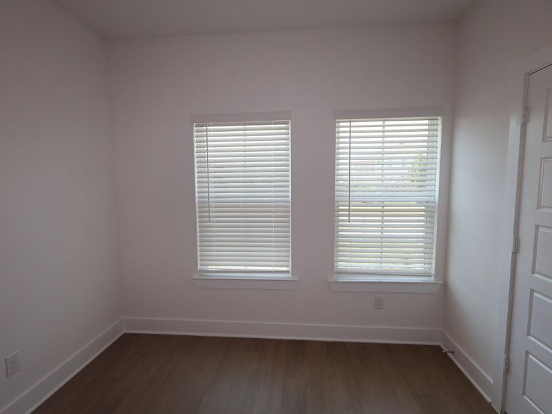 Spacious, unfurnished interior of a new home in Summerview, Fulshear (Image 17).