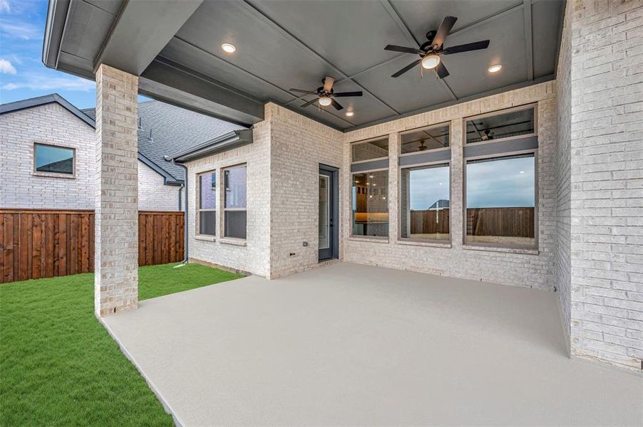 Exterior details and patio area of a home in The Ridge at Northlake, Northlake (Image 19).