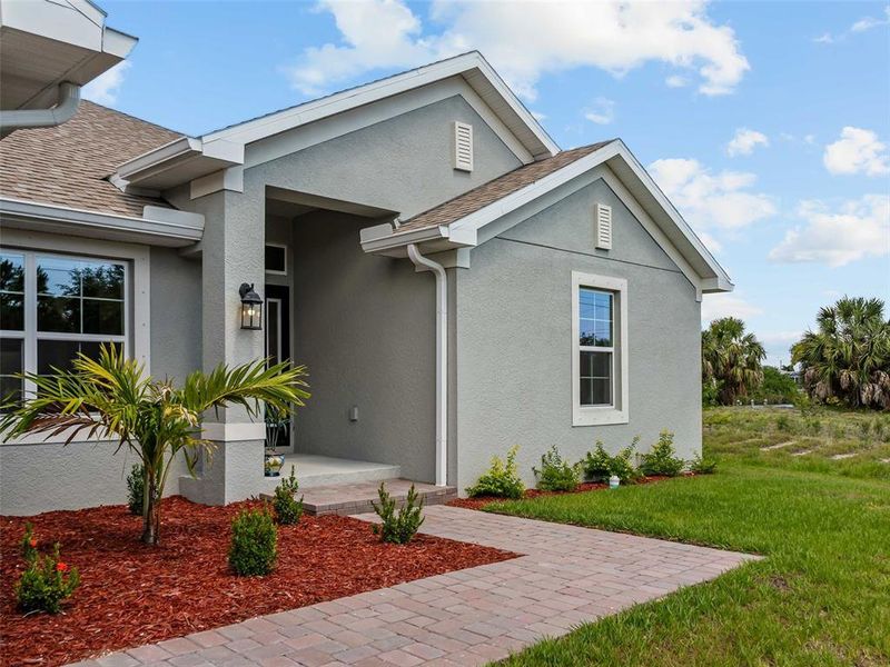 Exterior details and patio area of a home in Port Charlotte, Port Charlotte (Image 41).