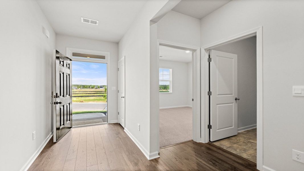 Spacious, unfurnished interior of a new home in Captain's Corner, Grovetown (Image 30). Spacious, unfurnished interior of a new home in Captain's Corner, Grovetown (Image 30).