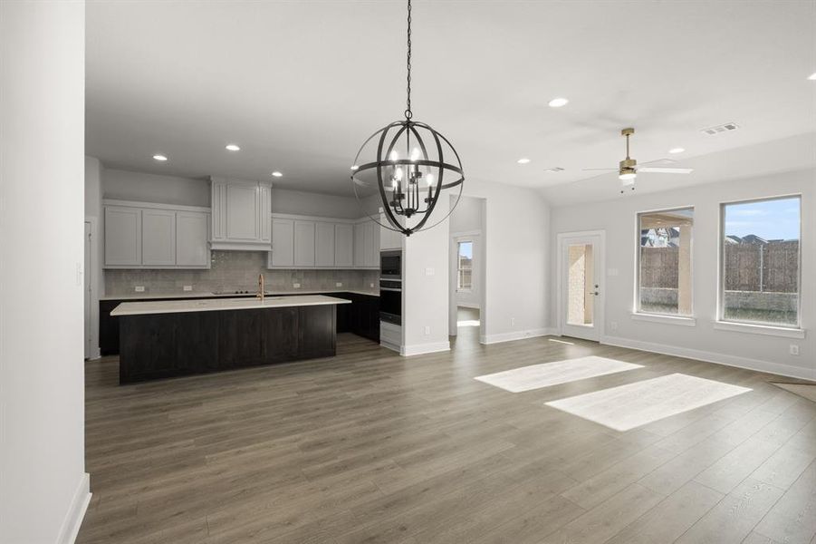 Spacious, unfurnished interior of a new home in The Retreat - Phase 1, Waxahachie (Image 20).