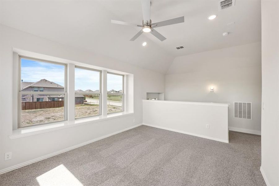 Spacious, unfurnished interior of a new home in Stone River Glen 50s, Royse City (Image 34). Spacious, unfurnished interior of a new home in Stone River Glen 50s, Royse City (Image 34).