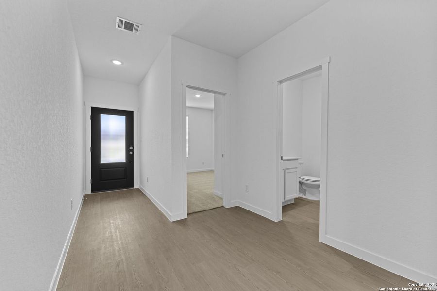 Spacious, unfurnished interior of a new home in Hidden Trails: Coastline Collection, Bulverde (Image 19). Spacious, unfurnished interior of a new home in Hidden Trails: Coastline Collection, Bulverde (Image 19).