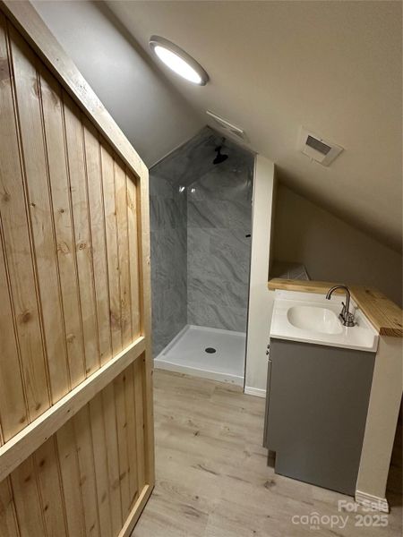 Spacious, unfurnished interior of a new home in , Kannapolis (Image 14). Spacious, unfurnished interior of a new home in , Kannapolis (Image 14).