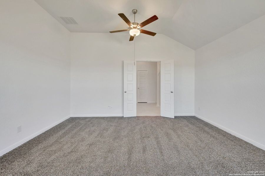 Spacious, unfurnished interior of a new home in Park Place, New Braunfels (Image 27). Spacious, unfurnished interior of a new home in Park Place, New Braunfels (Image 27).