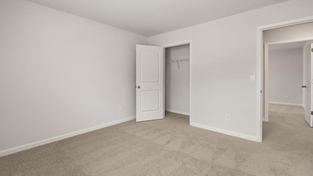 Spacious, unfurnished interior of a new home in Thompson Ridge, Dallas (Image 18). Spacious, unfurnished interior of a new home in Thompson Ridge, Dallas (Image 18).