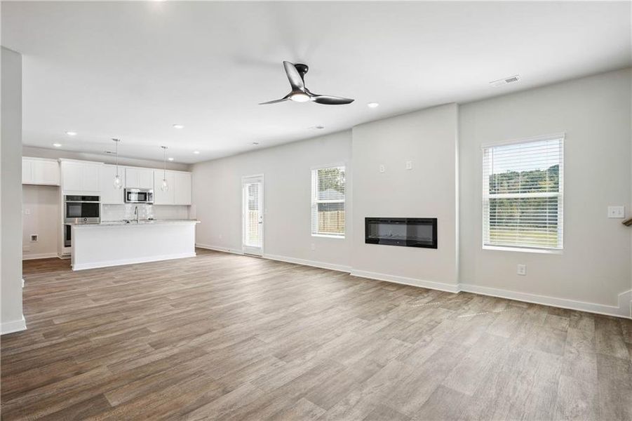 Spacious, unfurnished interior of a new home in Conner Springs, Social Circle (Image 10).