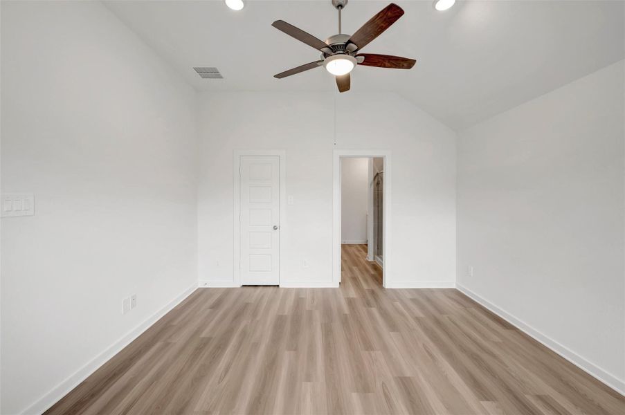 Spacious, unfurnished interior of a new home in Magnolia Ridge, Magnolia (Image 23).