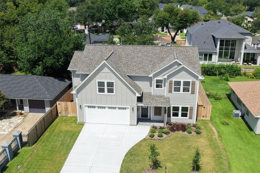 Front exterior of a new home in , Houston, TX, highlighting curb appeal (Image 22). Front exterior of a new home in , Houston, TX, highlighting curb appeal (Image 22).