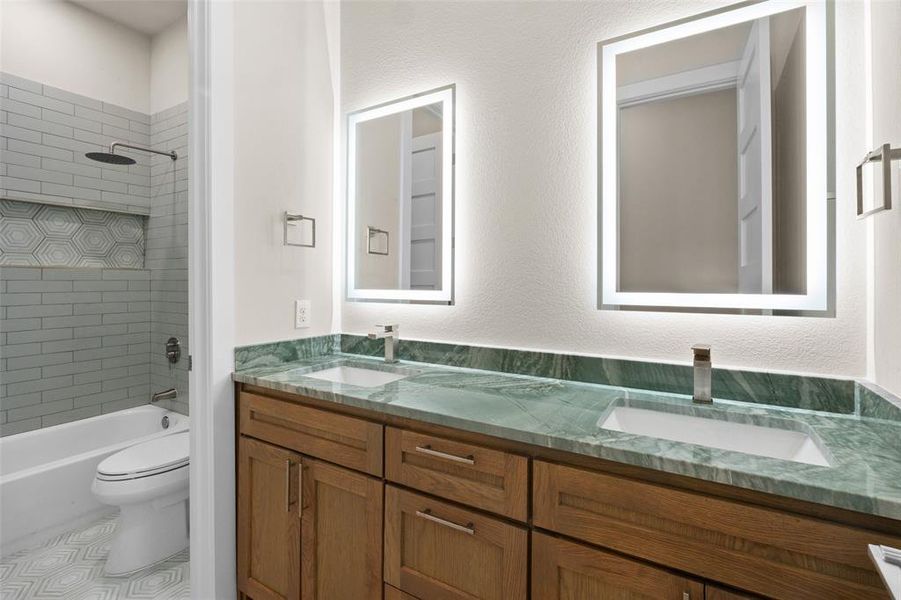 Furnished interior view inside a new home in Pecan Plantation, Granbury (Image 31). Furnished interior view inside a new home in Pecan Plantation, Granbury (Image 31).