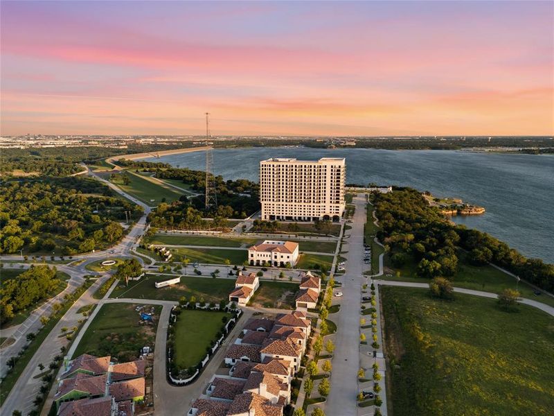 Condo located in Flower Mound, TX showcasing its design and architecture (Image 5).