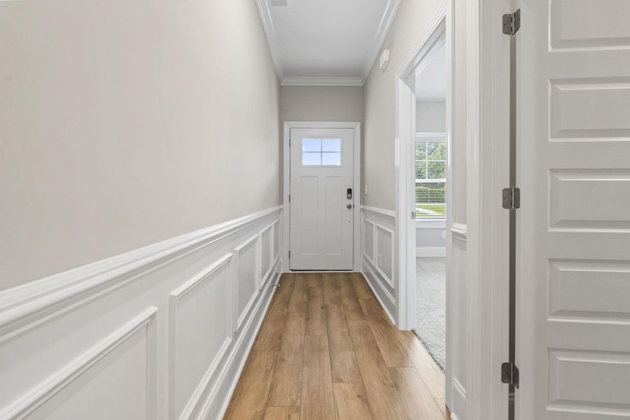 Spacious, unfurnished interior of a new home in White Oak Estates, Conway (Image 16).
