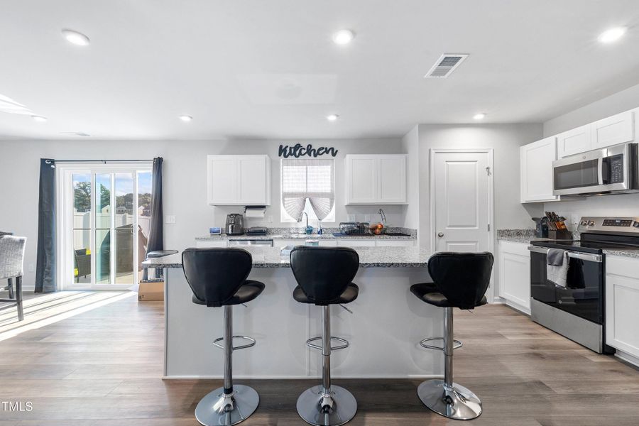 10-757 Jasmine St_0430