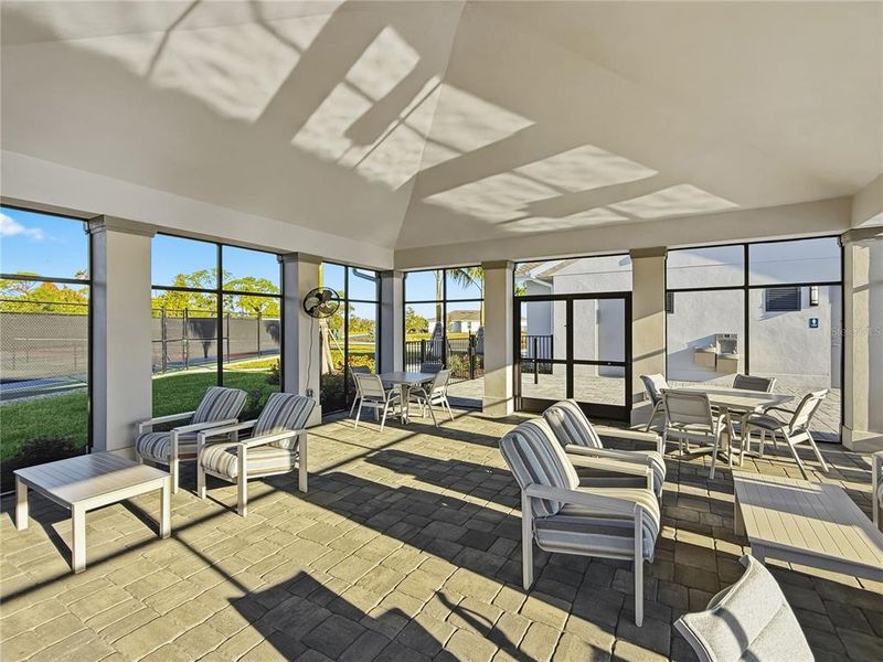 Community amenities in , Englewood (Image 32).