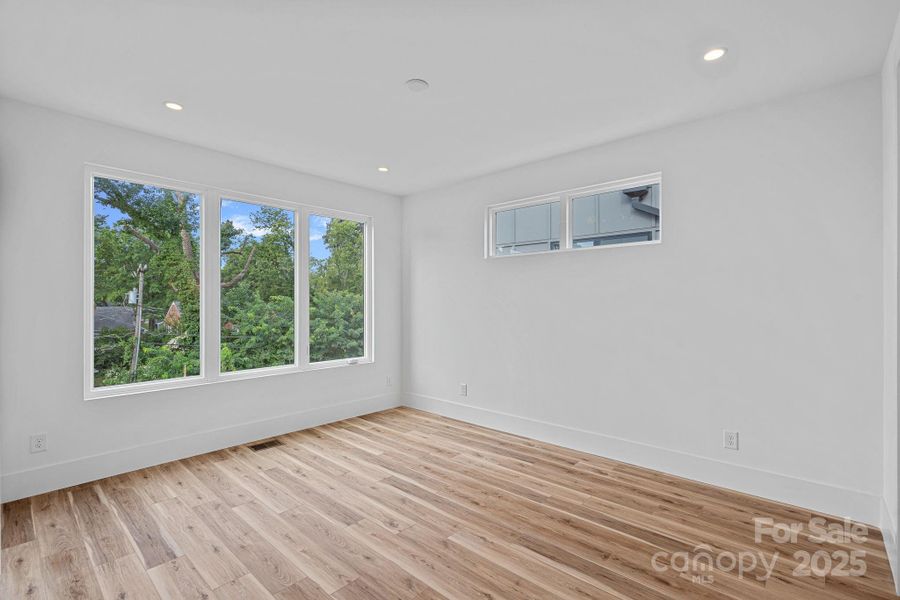 Spacious, unfurnished interior of a new home in , Charlotte (Image 11).