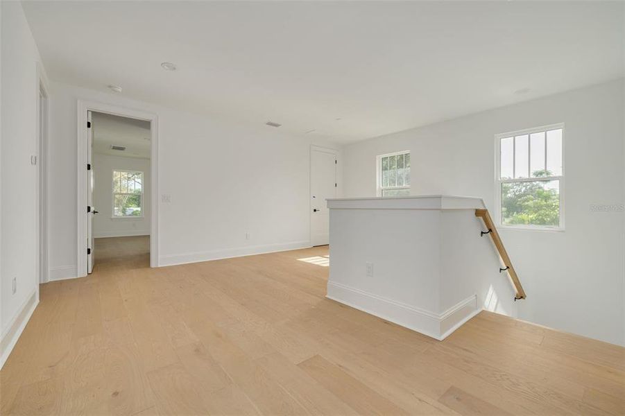 Spacious, unfurnished interior of a new home in , St. Petersburg (Image 17). Spacious, unfurnished interior of a new home in , St. Petersburg (Image 17).