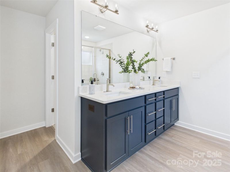 Furnished interior view inside a new home in Kinghurst Cove, Charlotte (Image 8).